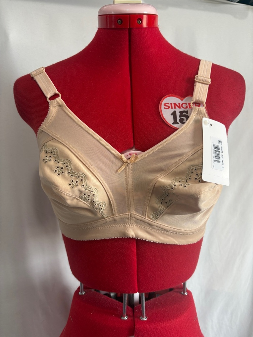 Wonderbra Nude Embroidered Wireless Comfort Bra